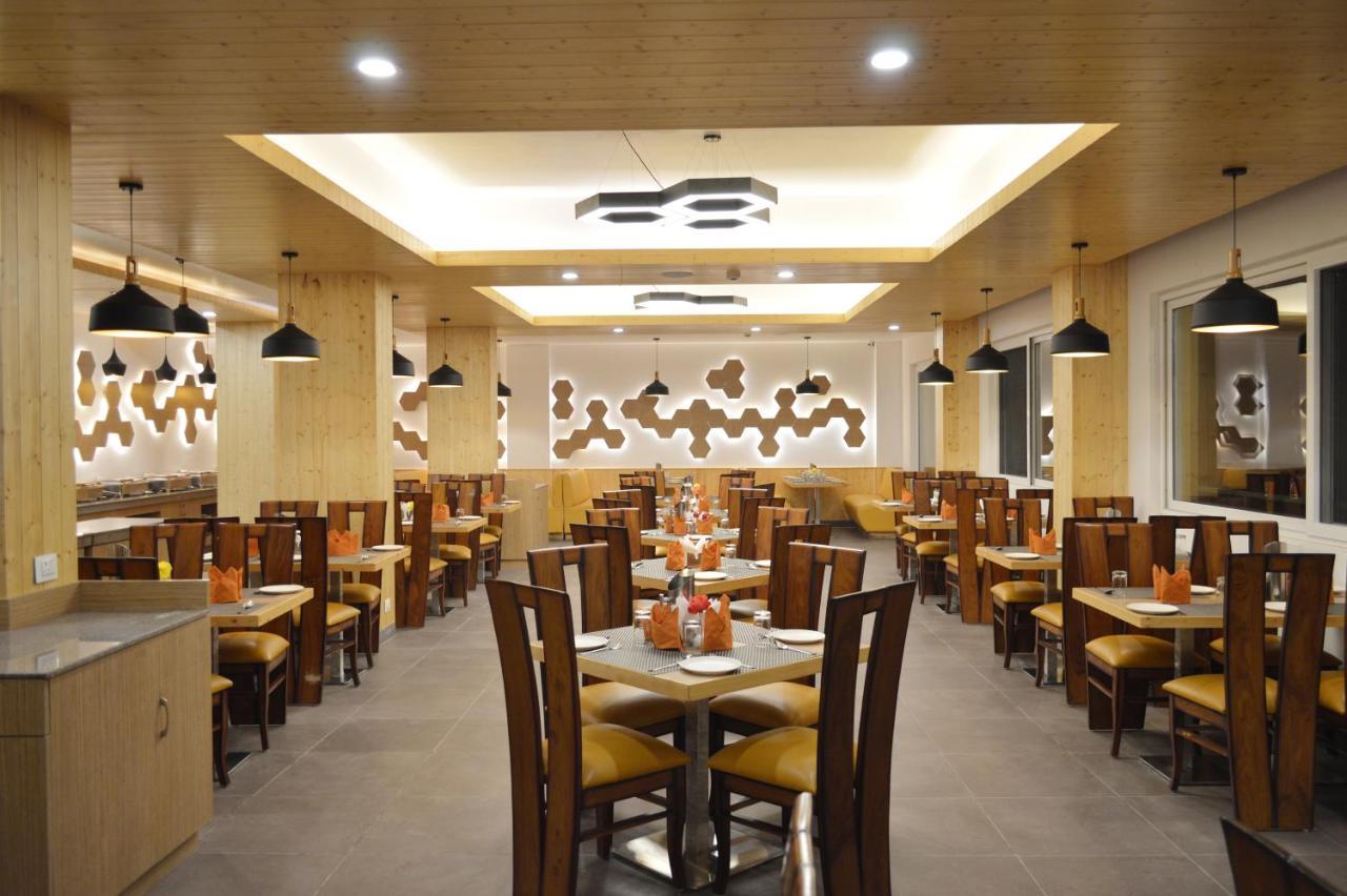 The Orchard Greens Resort - A Centrally Heated Property Manāli Esterno foto