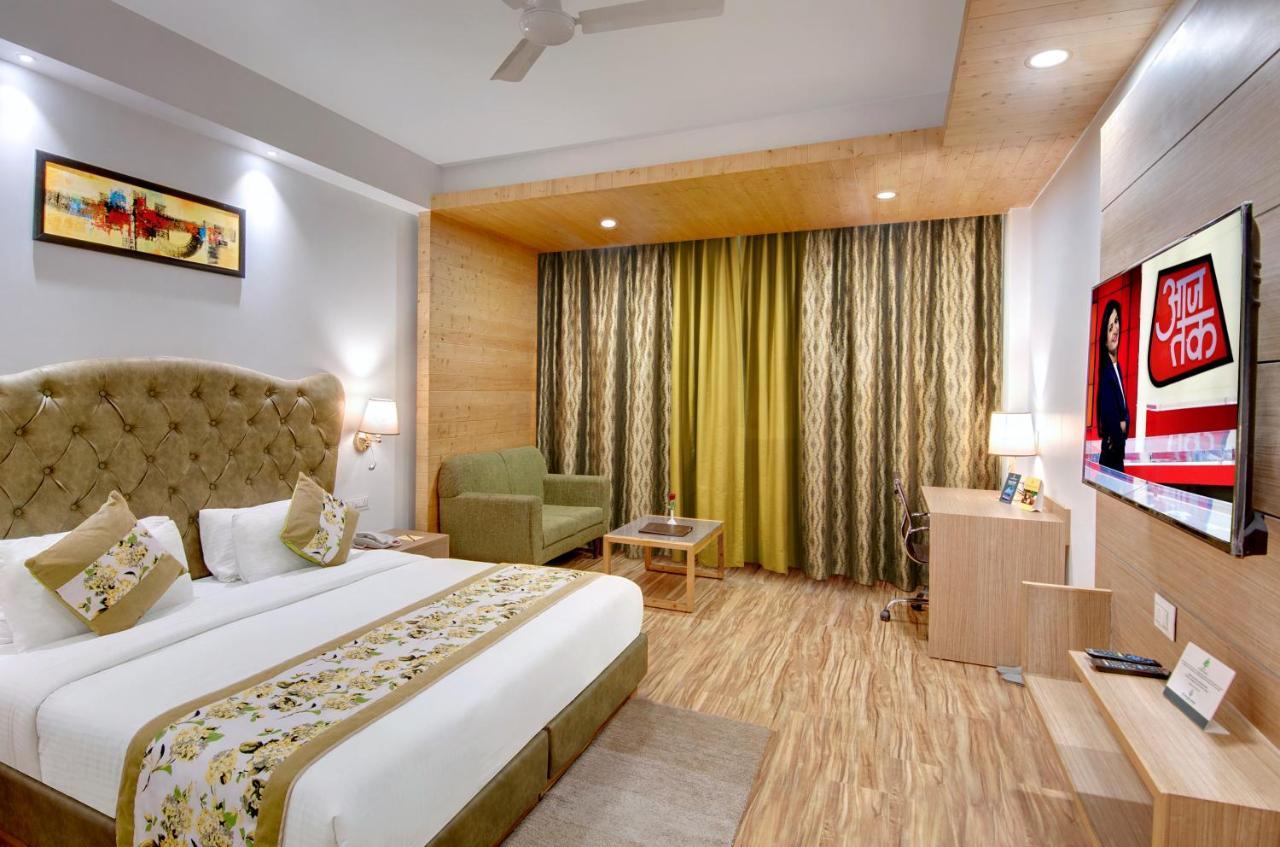 The Orchard Greens Resort - A Centrally Heated Property Manāli Esterno foto